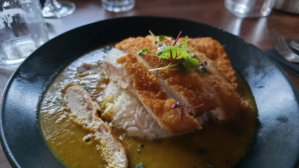 VAULT BAR & KITCHEN_Billington_slider_image_2