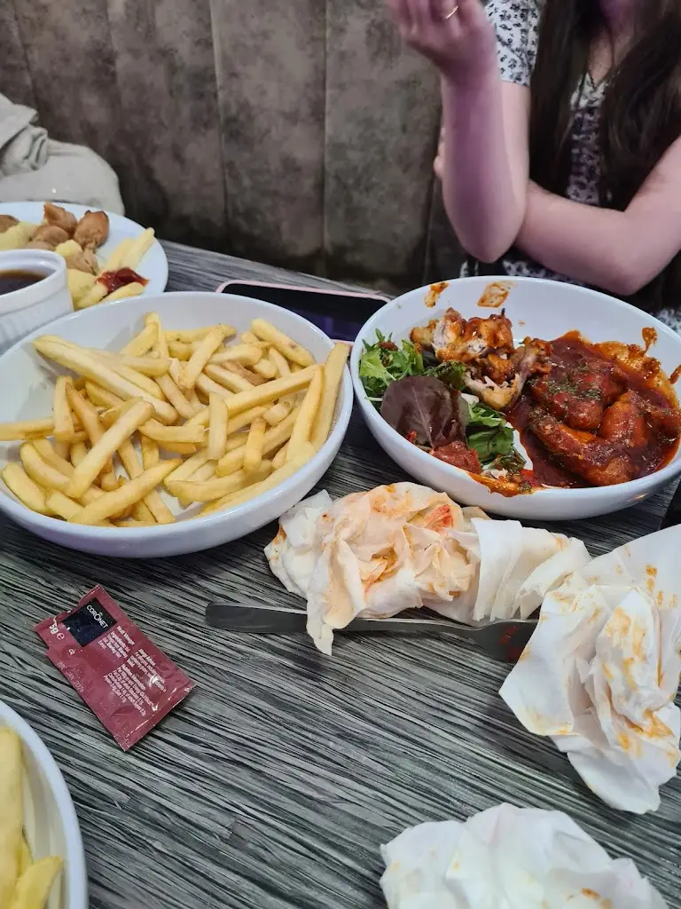 Brodens Bar & Kitchen_Cumbernauld_slider_image_3