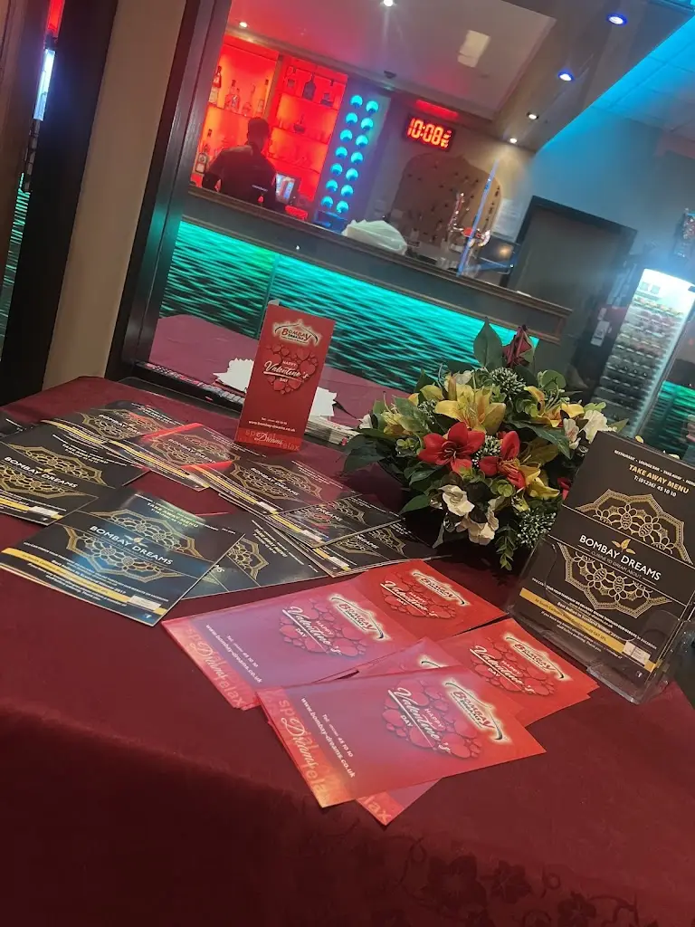 Aarti Oberoi_Bombay Dreams_Cumbernauld_review