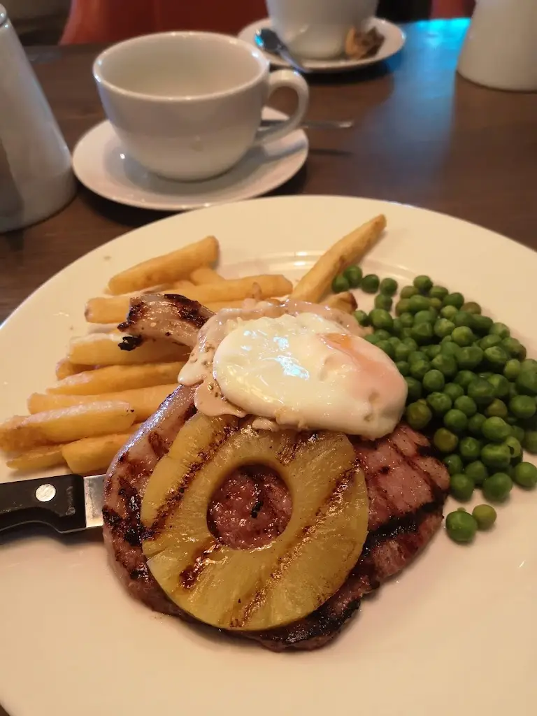 Cotton Mill Cookhouse + Pub_Crosshouse_slider_image_3