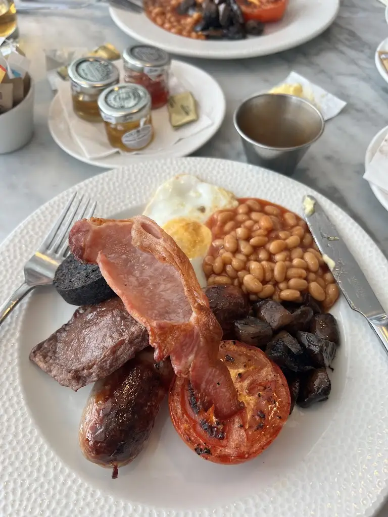 Tom Castle_Cults Hotel_Cults_review