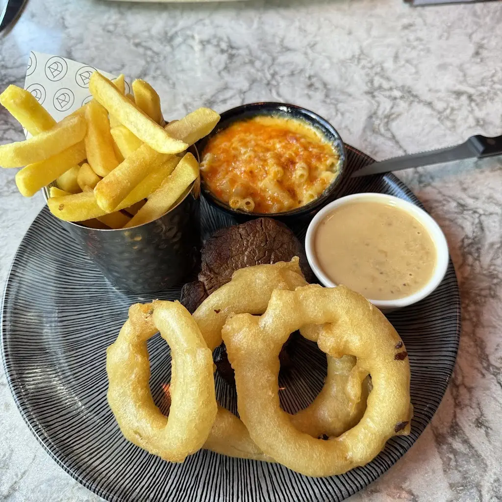 1906 Restaurant & Bar_Cumnock_slider_image_3