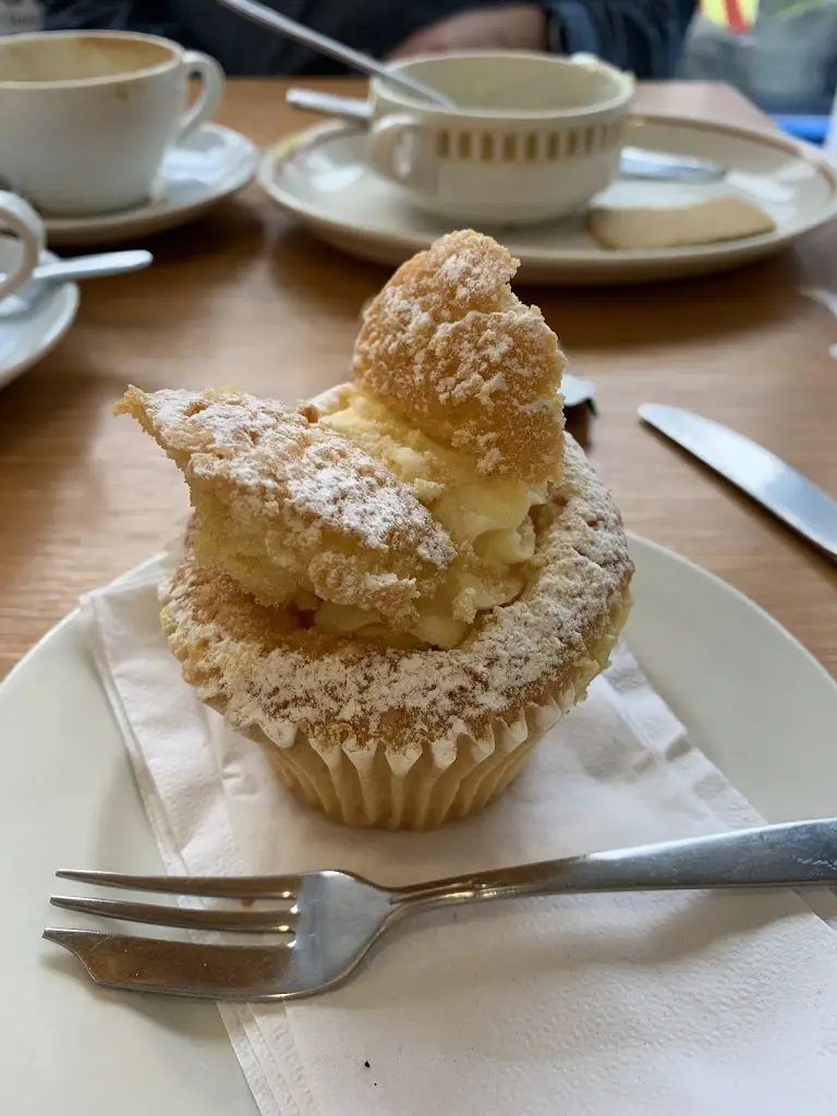 Anne Bradley_Le Cafe Coull_Buckie_review