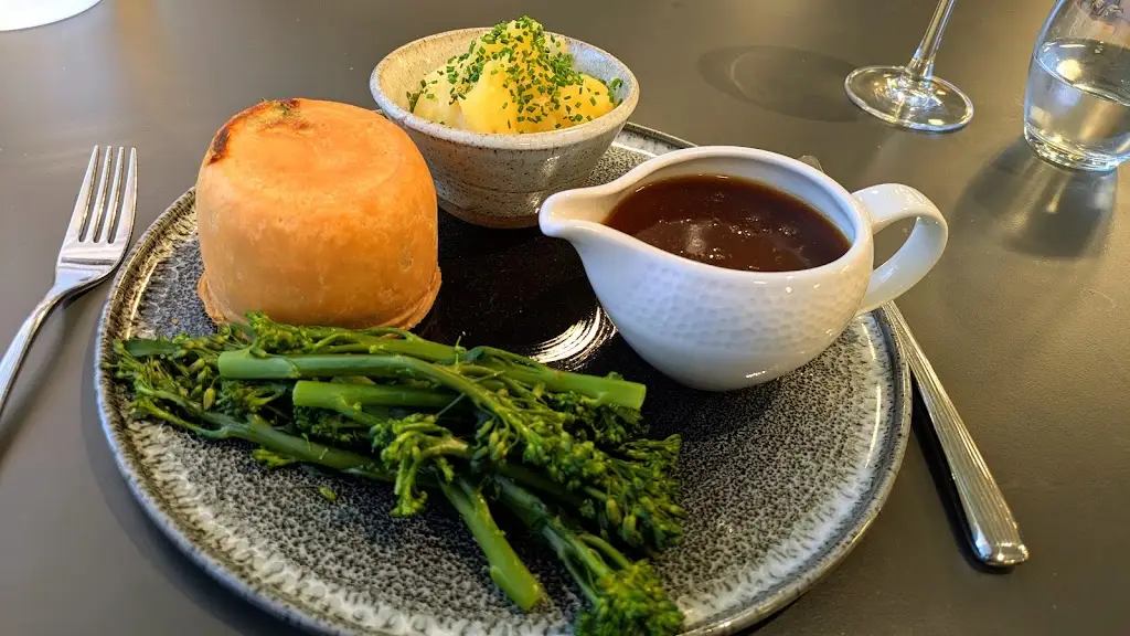 J H_Jules Restaurant_Billington_review