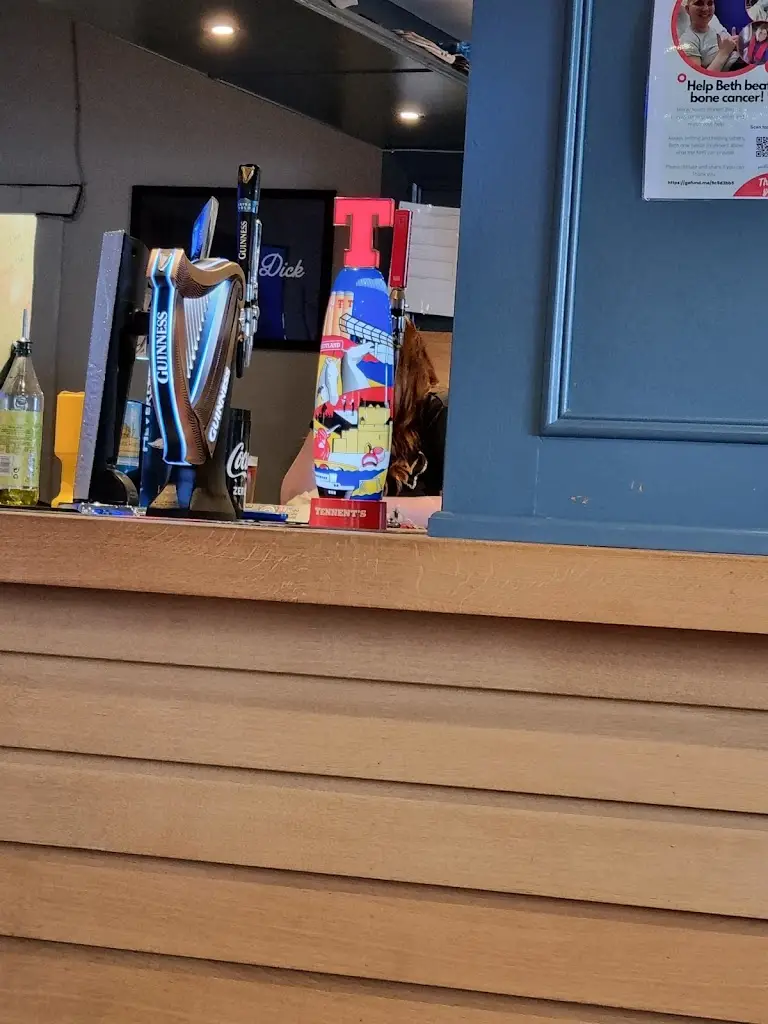 Vicky_Pub In The Square_Buckie_review