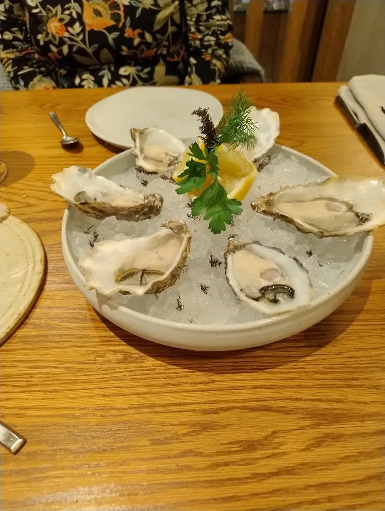 Menu_The Three Fishes_Billington_image_9