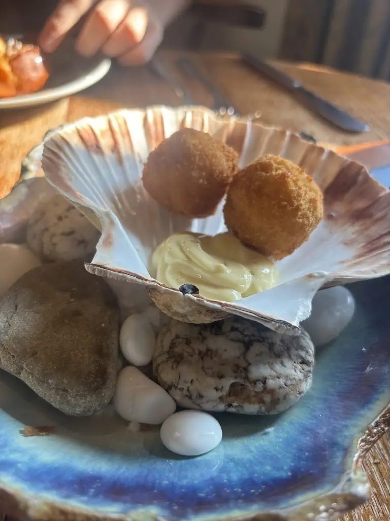 Lisa Egerton-Jones_Freemasons At Wiswell_Billington_review