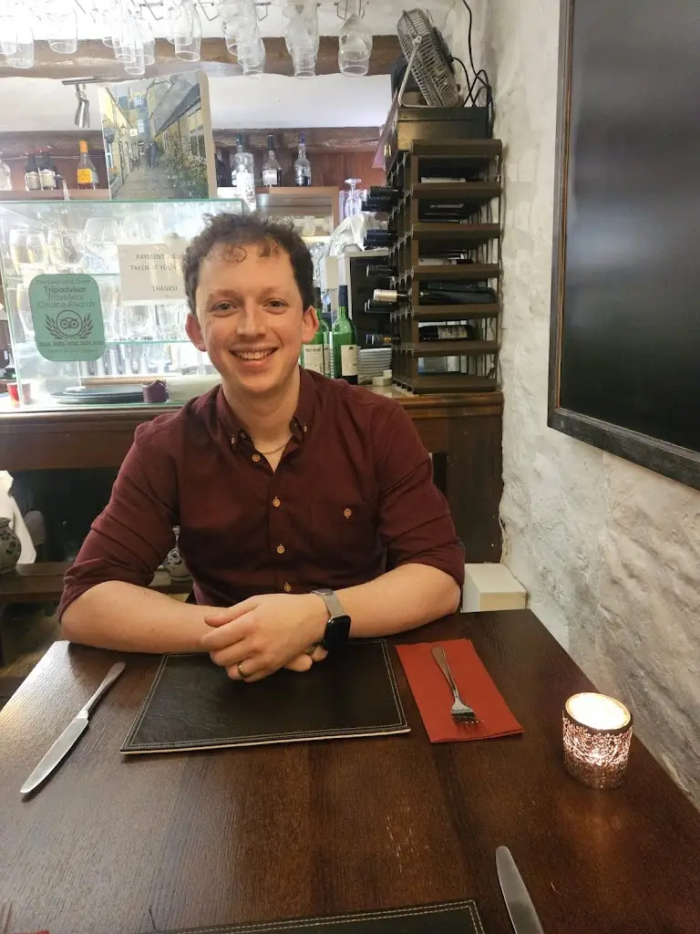 Alastair More_The Courtyard_Cupar_review