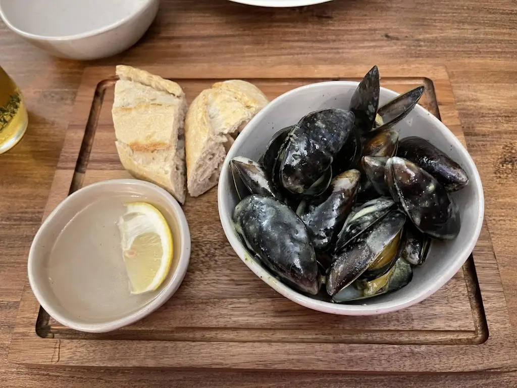 M C_Greenhouse Bar & Grill_Cupar_review