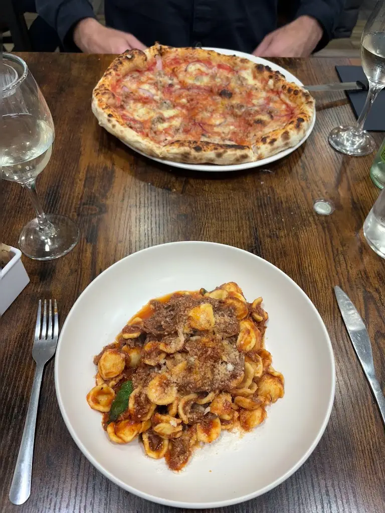 Caroline Bradley_Wheat of Italy_Clarkston_review