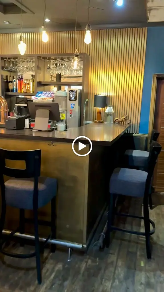 The Golden Ferosh_Dalserf_slider_image_2