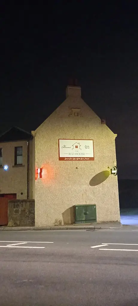 The Red Hoose_Dennyloanhead_slider_image_2