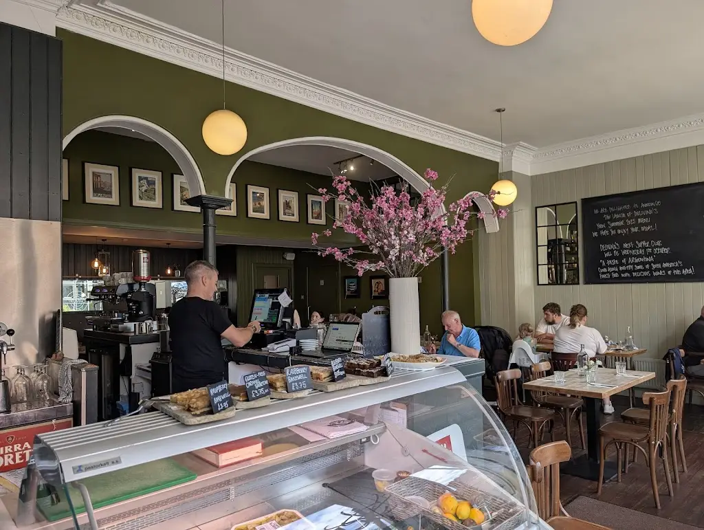 John Sargent_Delivino_Crieff_review