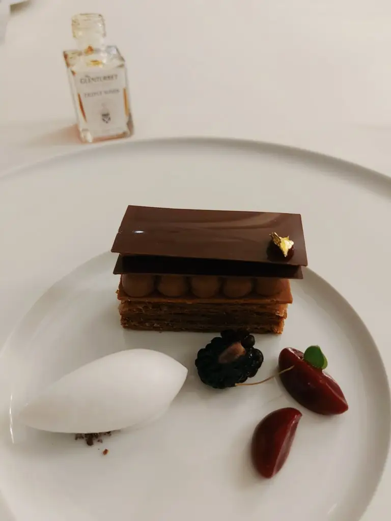 Menu_The Glenturret Lalique Restaurant_Crieff_imagen_5