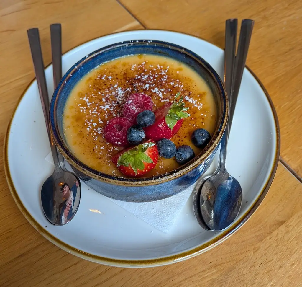 Olga Gesufatto_La Casa Dalry_Dalry_review