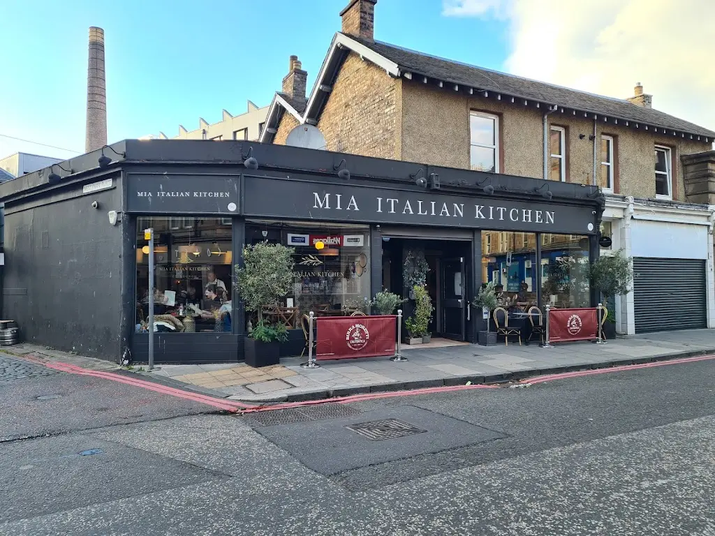 Mia Italian Kitchen Dalry_Dalry_slider_image_1