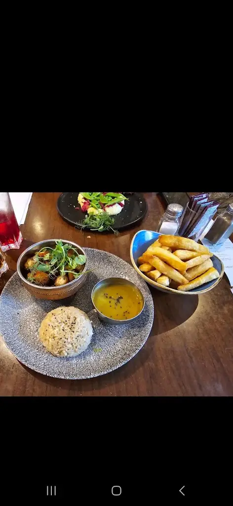 Adam Spinks_Birchtree Hotel_Dalbeattie_review