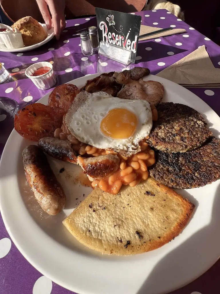 Craig D_Brambles Cafe_Dalbeattie_review
