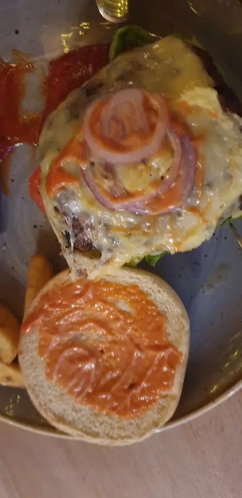 julian clarke_The Six Bells_Billingshurst_review