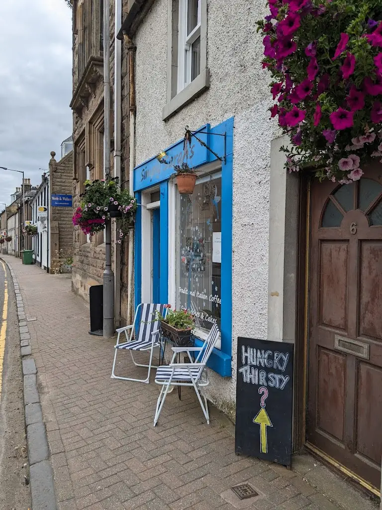Simply Sarah's Restaurant in Doune