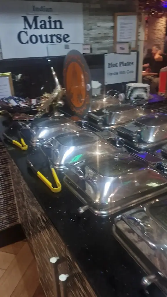 Shimla Palace Indian Restaurant_Cowdenbeath_slider_image_2