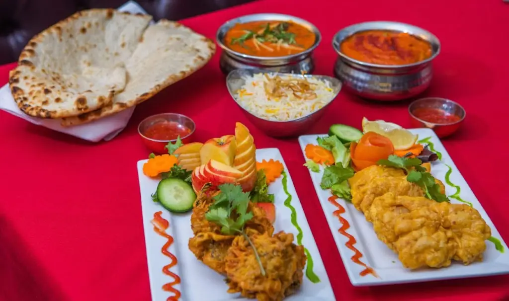 Shimla Palace Indian Restaurant_Cowdenbeath_slider_image_3