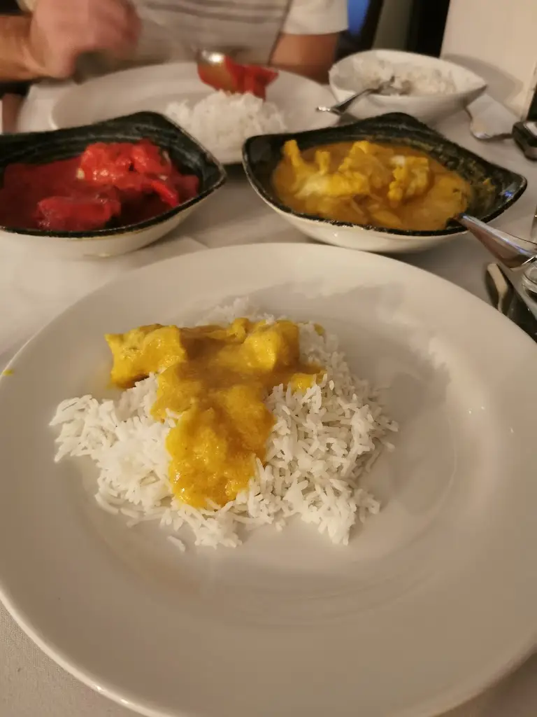 Cinnamon Contemporary Indian Cuisine_Billingshurst_slider_image_2