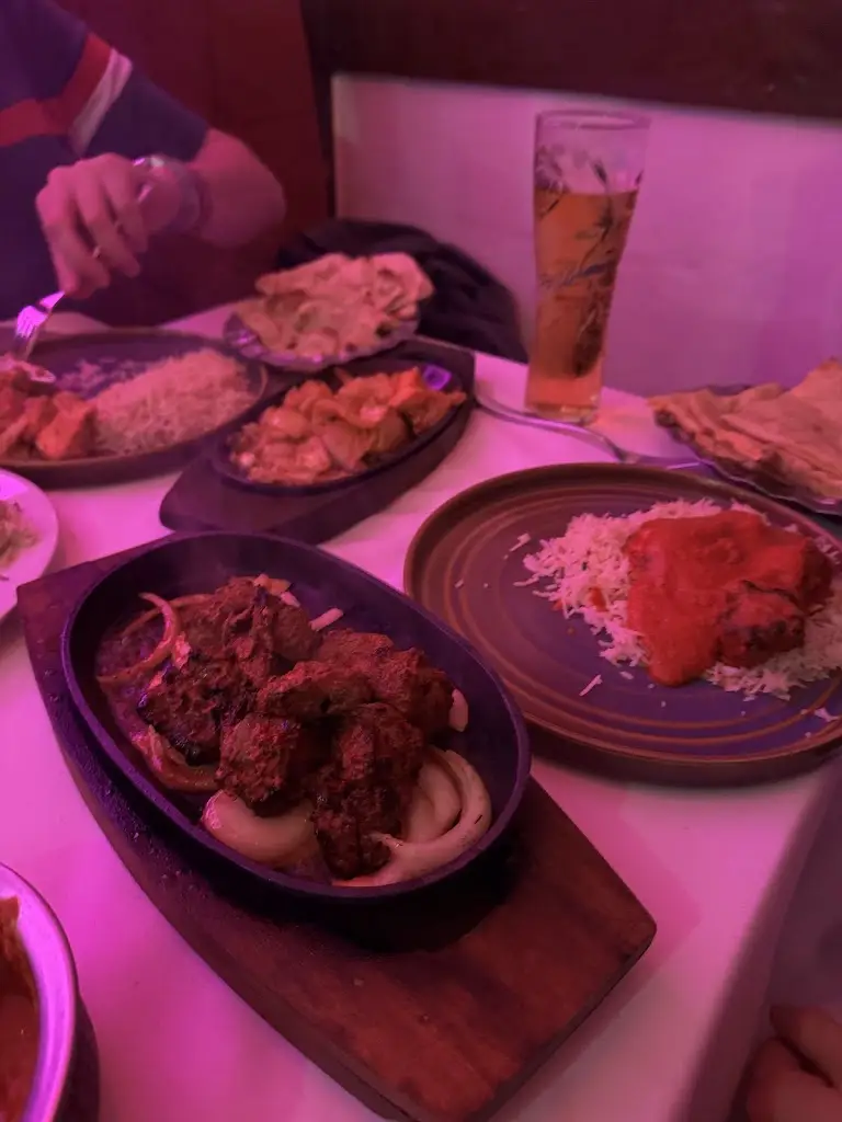 Maddie Bryant_Blue India_Billingshurst_review
