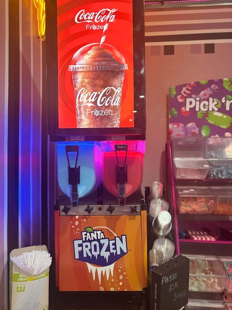 Sugar & Treats Desserts restaurant in Cowdenbeath