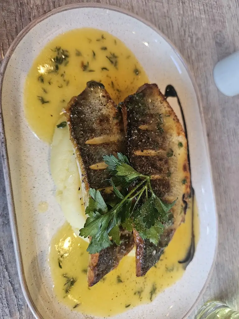 Nicole Kelly_Luca's Kitchen_Cowdenbeath_recensione