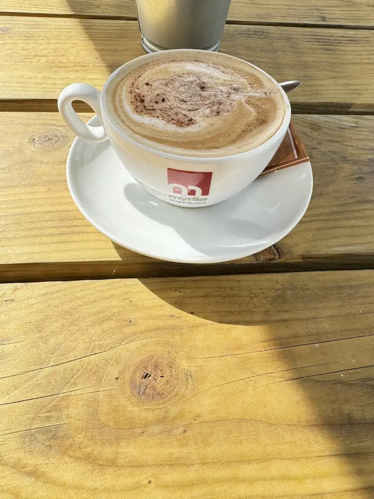 Menu_Arranview Cafe Bistro_Darvel_image_2