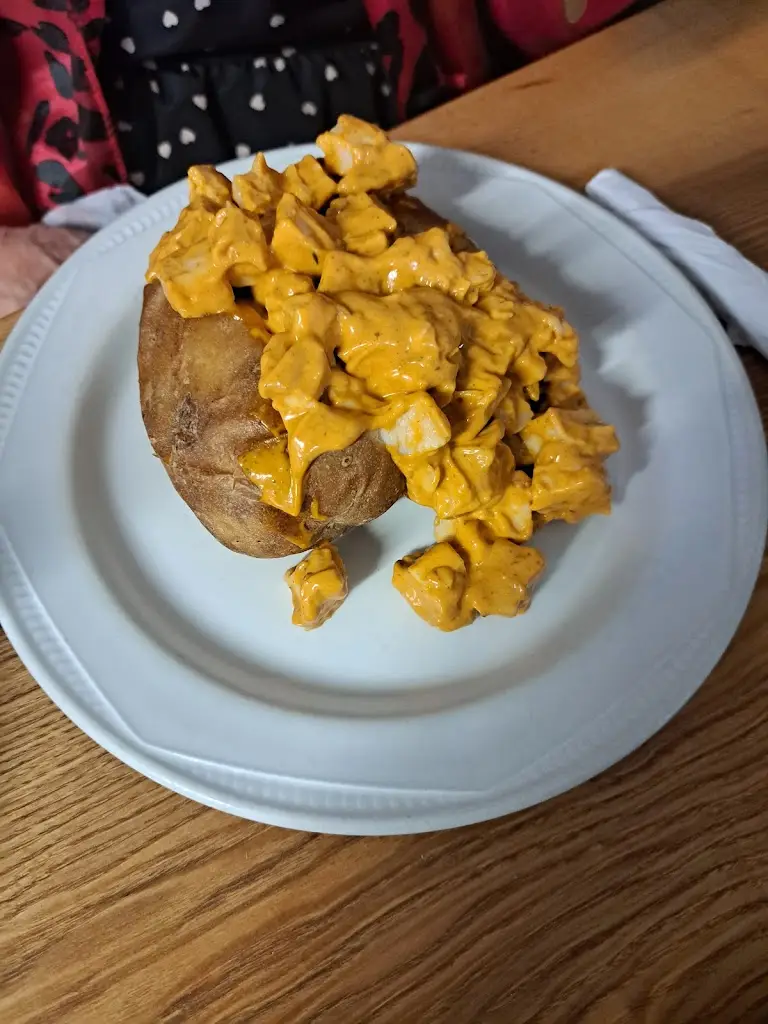 Sarah Packman_Bobbin Cafe_Darvel_review