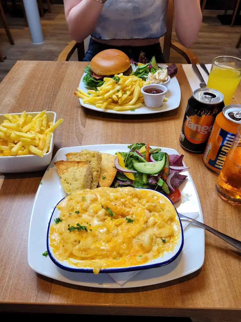 Joanne D_The Wee Train_Darvel_reseña