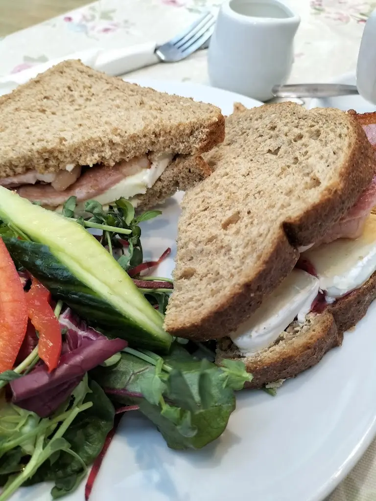 Menu_Whispers Cafe and gift shop_Billingshurst_image_9