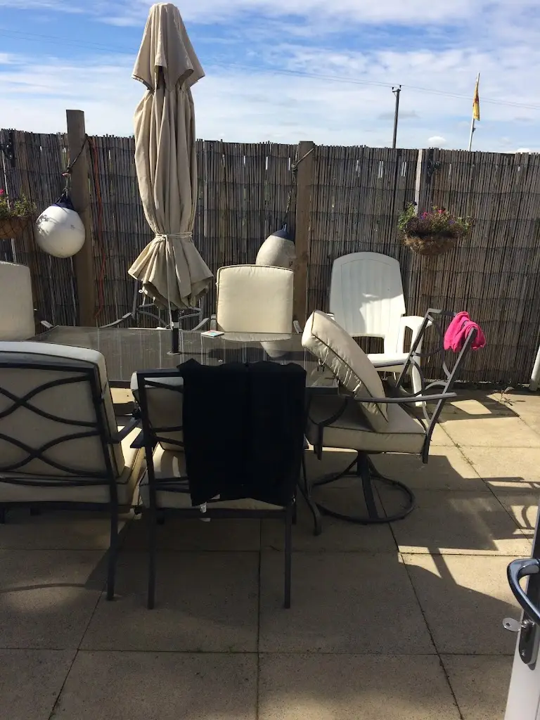 Liz Meek_Loudoun Hill Inn B&B_Darvel_review