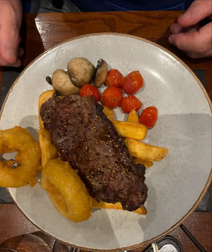 Debbie Gilchrist_The Brae_Dreghorn_recensione