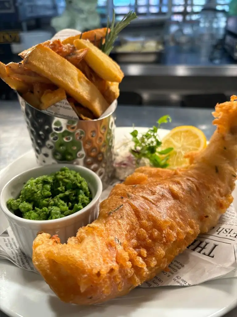 The Bat and Ball Country Pub and Haywards Restaurant_Billingshurst_slider_image_3