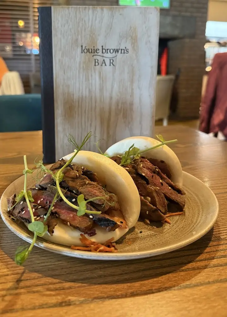 Hugh Mackay_Louie Brown's_Dalgety Bay_review