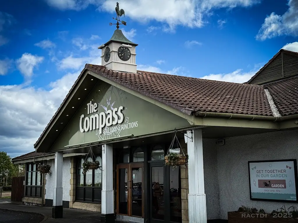 Robert Cameron_The Compass_Dalgety Bay_review