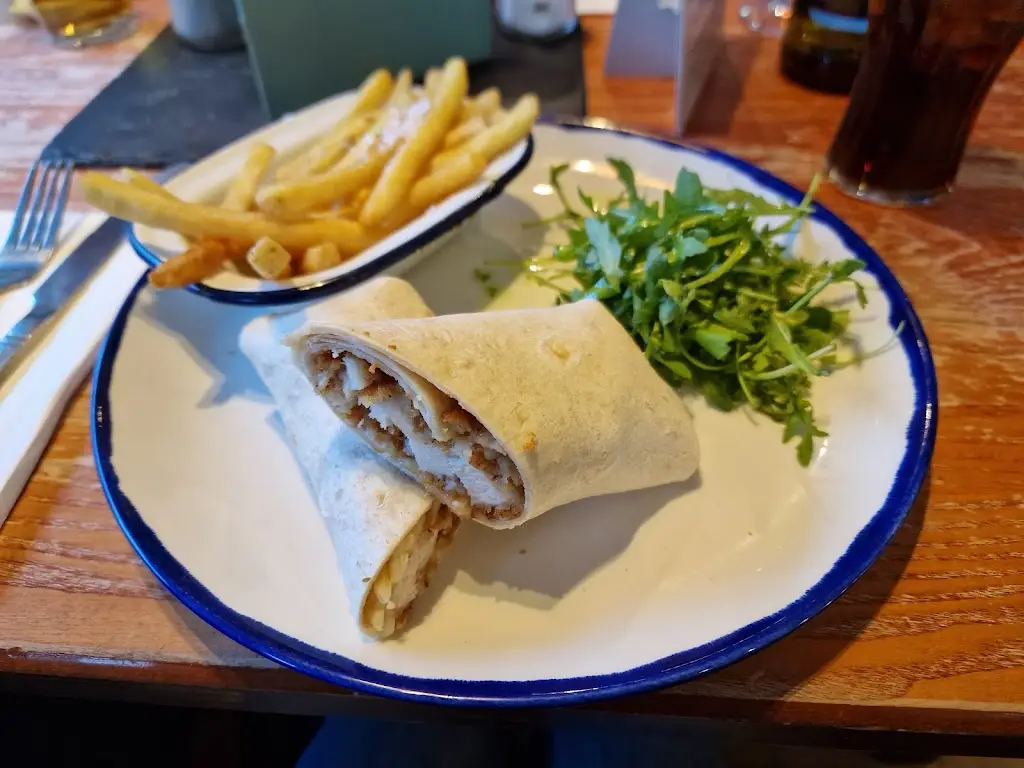 Ruairidh_The Compass_Dalgety Bay_review