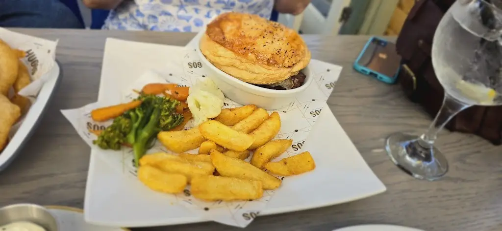 Menu_HUGO'S Bar & Pavilion_Dalgety Bay_image_7