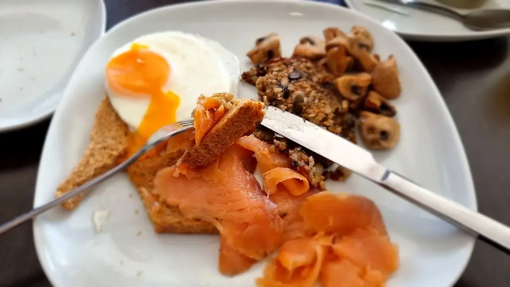 Mark du Toit_Ale & Pate_Dalgety Bay_review