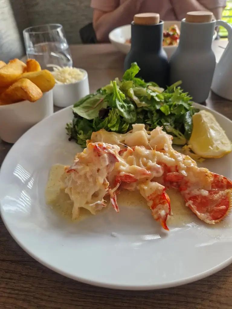 Chris N_Luigi_Dornoch_review