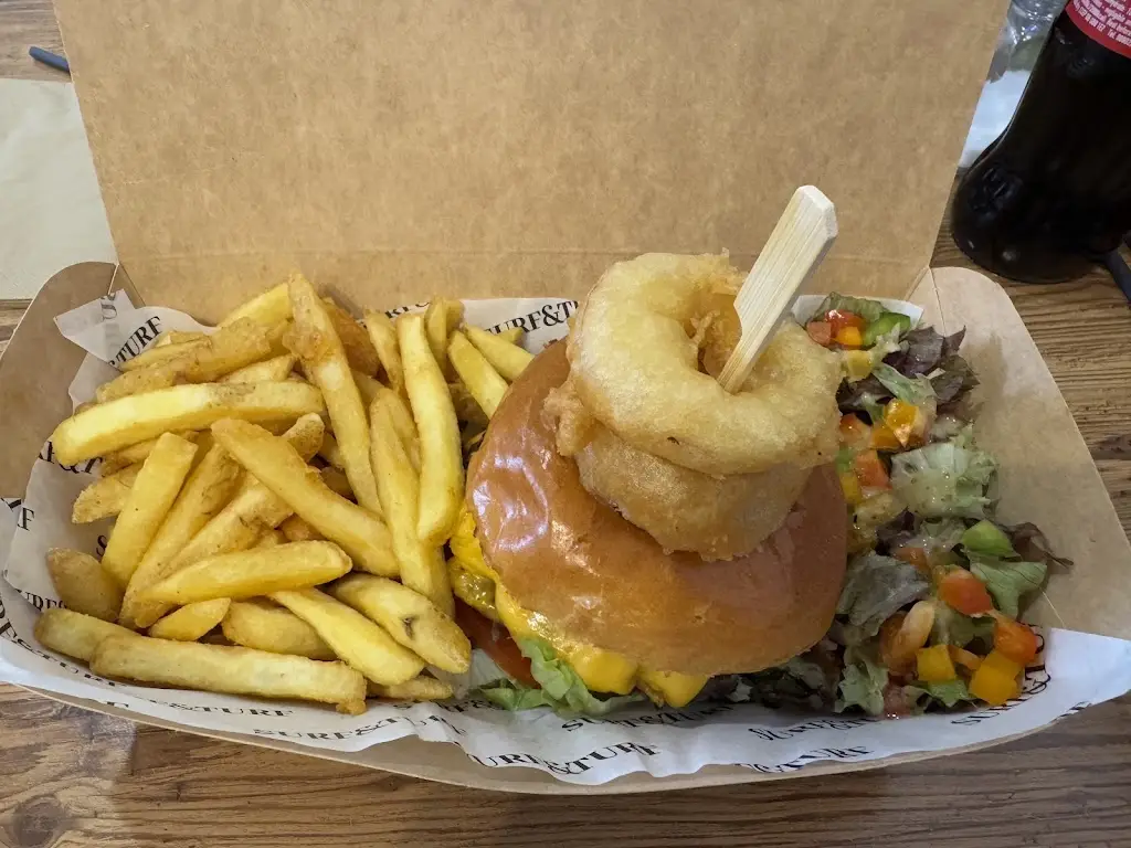 Emily Kapllani_Surf and Turf_Dornoch_recensione