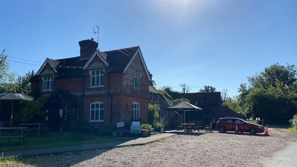 Tom Easty_The Blue Ship_Billingshurst_review