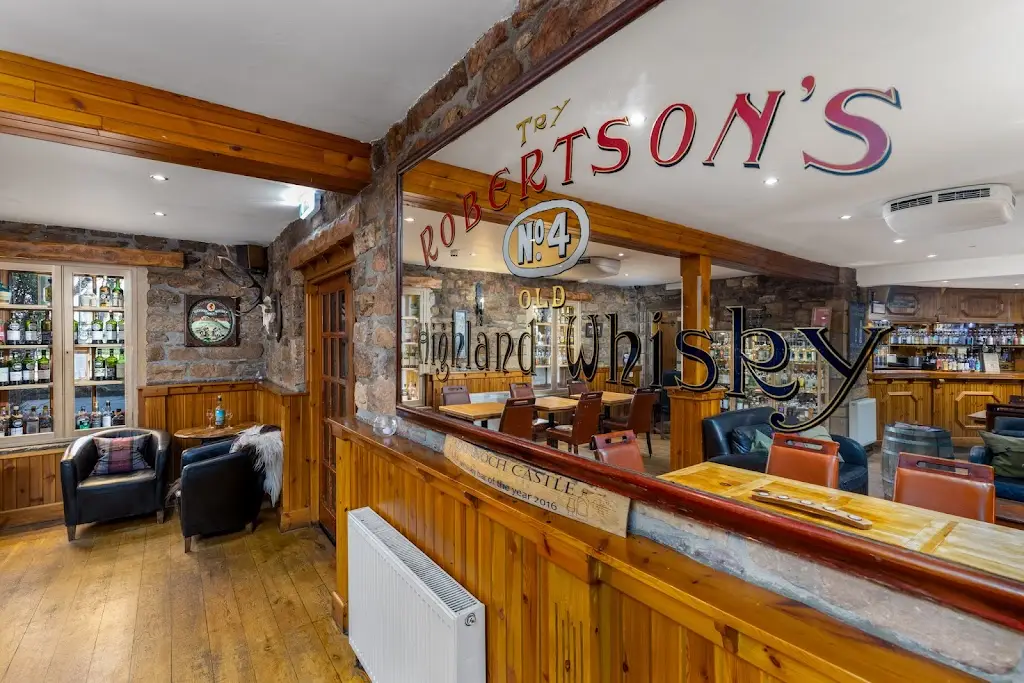 Dornoch Castle Whisky Bar & Dining. Takeaway Pizza! restaurant in Dornoch