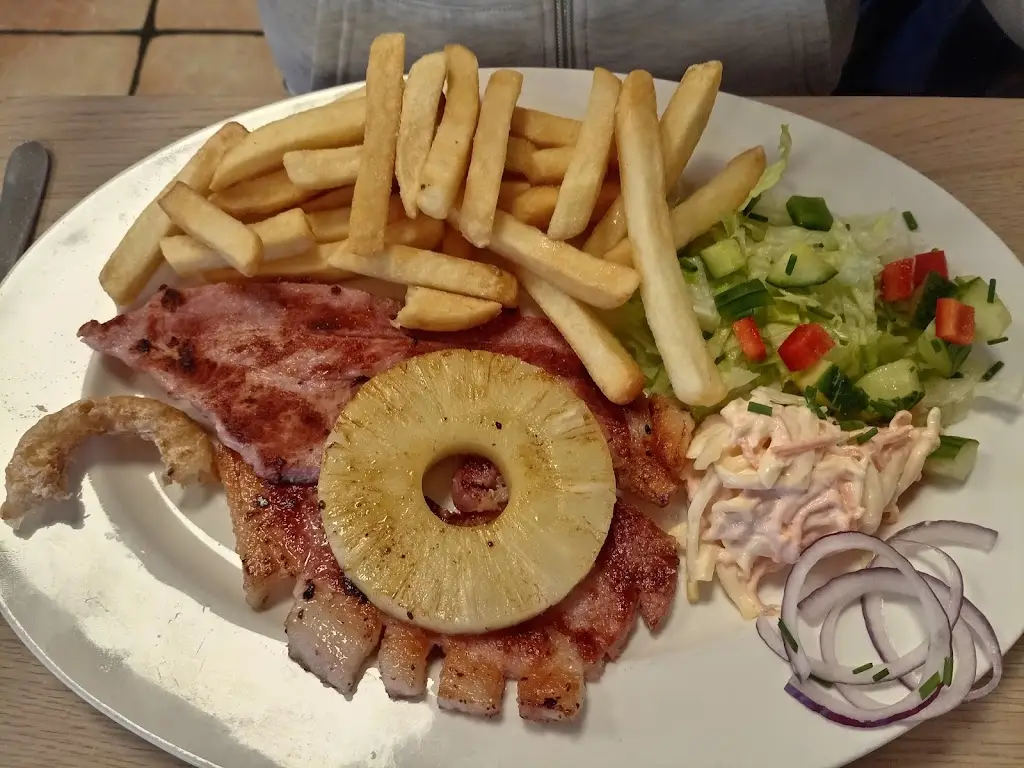 Jill Young_Tall Pines_Dornoch_review