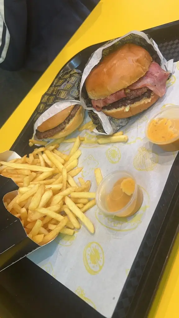 ItzAyyan_Side Street Dundee_Dundee City_review