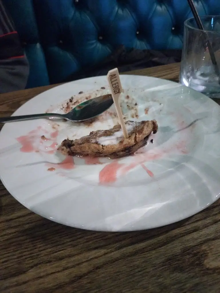 paul Willis_Seven Kings_Dunfermline_review