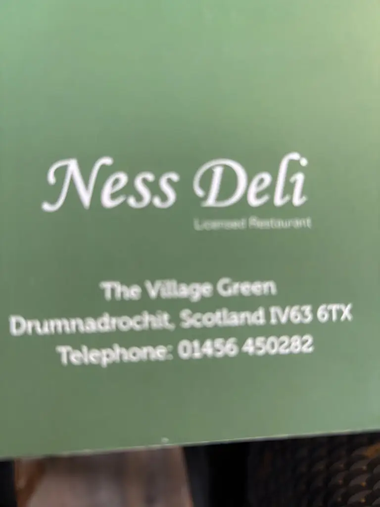Kellysocal1_Ness Deli_Drumnadrochit_reseña